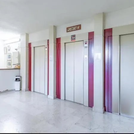 En Centro Con Piscina מוריירה