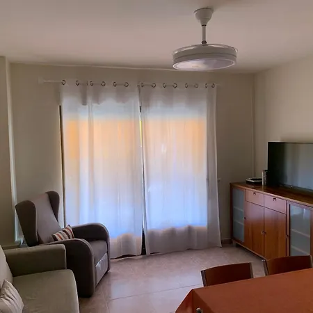 En Centro Con Piscina Moraira