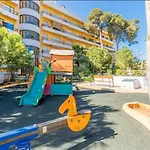 En Centro Con Piscina