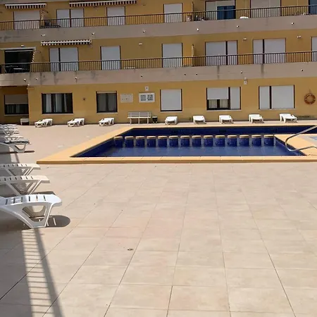 En Centro Con Piscina Moraira